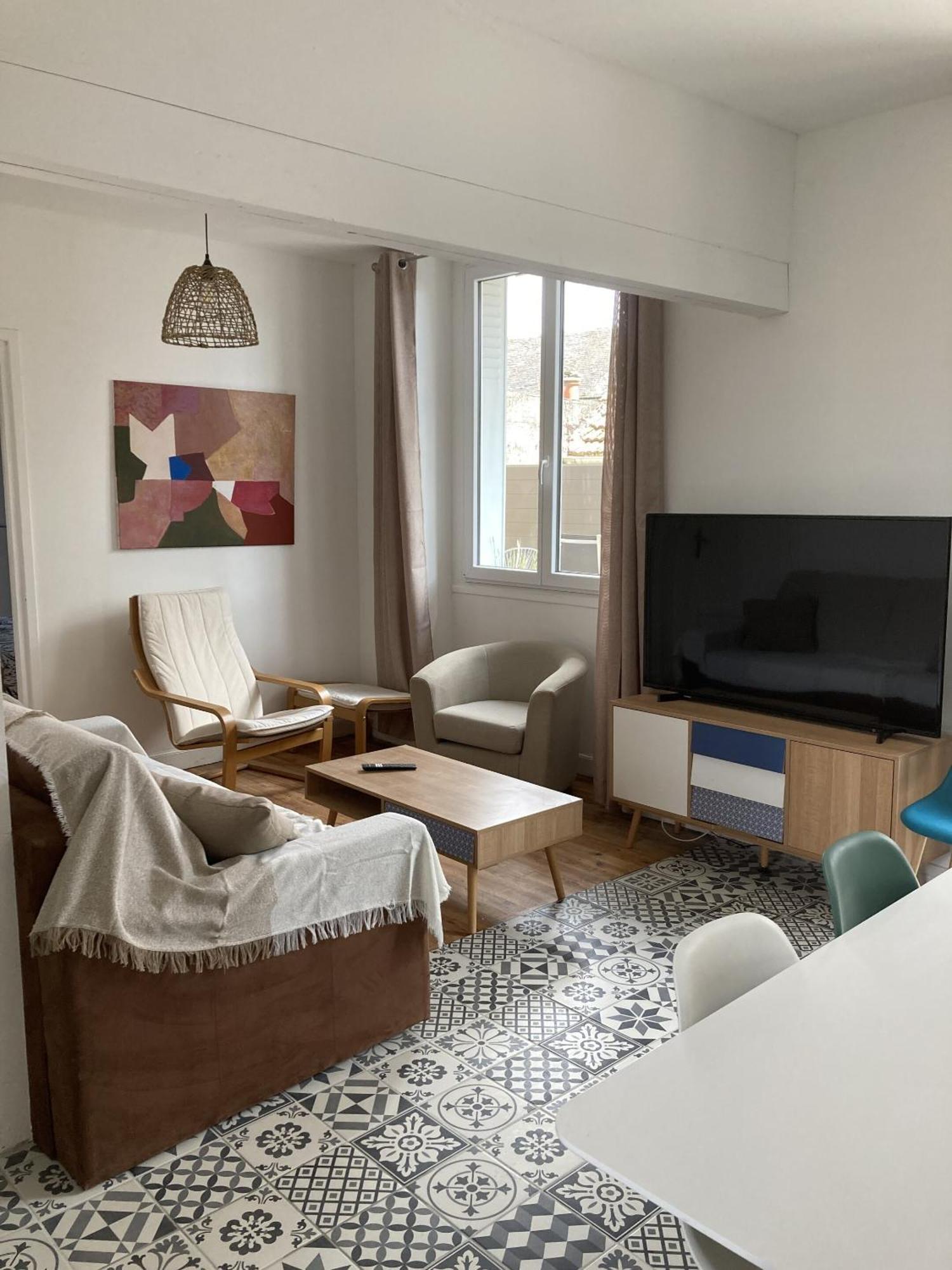 Location Appartement Des Pyrenees Borderes-sur-l'Echez Номер фото